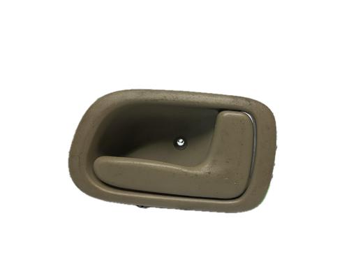 Used Front right interior door handle TOYOTA COROLLA (_E11_) 1.9 D (WZE110_, WZE110R) (69 hp) 29795108