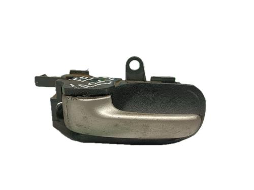 Venstre foran invendig håndtak TOYOTA YARIS (_P9_) 1.3 4WD (NCP95) (87 hp) 29795132