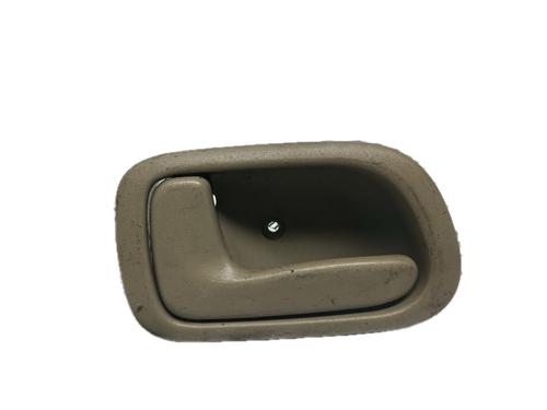 Used Front left interior door handle TOYOTA COROLLA (_E11_) 1.8 (AE112_) (110 hp) 29795290