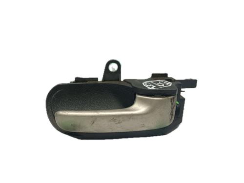 Used Front left interior door handle TOYOTA YARIS (_P1_) 1.4 D-4D (NLP10_, NLP10R) (75 hp) 29795301
