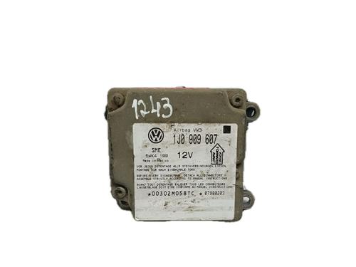 Airbag styreenhed VW PASSAT B5 Variant (3B5) 1.9 TDI (90 hp) 29795369