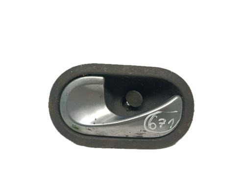 Maniglia interna anteriore sinistra RENAULT MEGANE II (BM0/1_, CM0/1_) 1.5 dCi (BM02, BM13, BM2A, CM02, CM13) (101 hp) 29795803