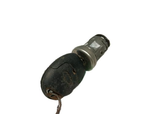 Canhão de ignição FORD FIESTA Box Body/MPV (J5_, J3_) 1.8 DI (75 hp) 29796205