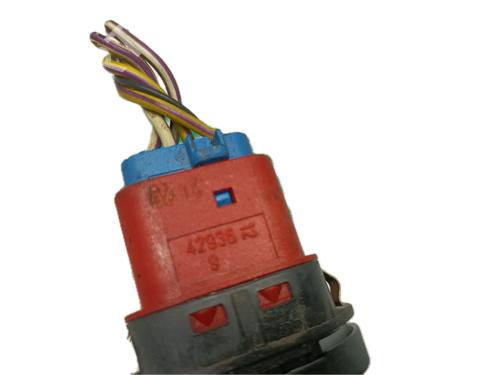 Right front window switch FORD FIESTA V (JH_, JD_) 1.4 TDCi | BP29796228I26