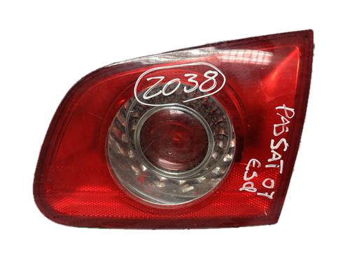 Farolim esquerdo da mala VW PASSAT B6 Variant (3C5) 1.6 TDI (105 hp) 29796291