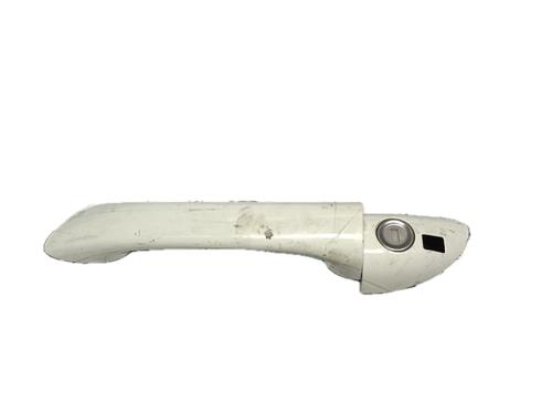 Venstre foran utvendig håndtak MERCEDES-BENZ A-CLASS (W169) A 180 CDI (169.007, 169.307) (109 hp) 29796555