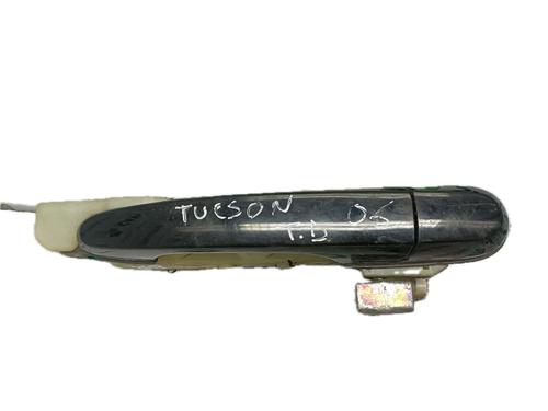 Used Rear right exterior door handle HYUNDAI TUCSON (JM) 2.0 CRDi (140 hp) 29796564