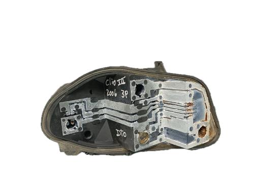 Używane Oprawka żarówki RENAULT CLIO III (BR0/1, CR0/1) 1.5 dCi (64 hp) 29796640