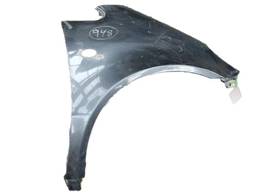 Used Right front fenders MERCEDES-BENZ A-CLASS (W168) A 170 CDI (168.008) (90 hp) 29796675