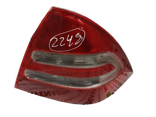 Used Right taillight MERCEDES-BENZ C-CLASS (W203) C 270 CDI (203.016) (170 hp) 29797064