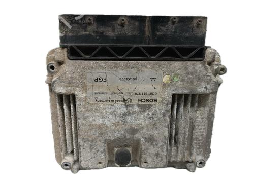 Used Engine control unit (ECU) SAAB 9-3 Estate (E50) 1.9 TiD (120 hp) 29797356