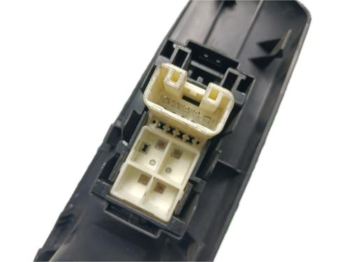 Right front window switch TOYOTA YARIS (_P15_) 1.5 (NCP150_) | BP29797537I26