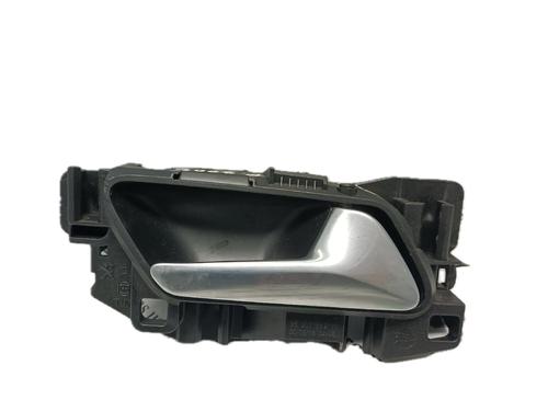 Used Rear right interior door handle PEUGEOT 3008 II SUV (MC_, MR_, MJ_, M4_) 1.6 BlueHDi 115 (MCBHXW, MCBHYB) (116 hp) 29798253