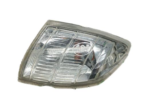 Blinker vorne rechts für NISSAN X-TRAIL I (T30) 2.2 dCi (136 hp) 29798407
