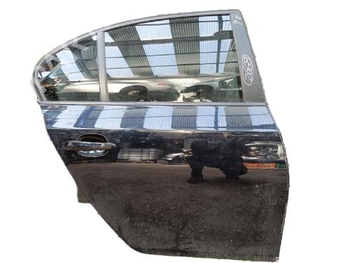 Używane Drzwi tylne prawe BMW 5 (E60) 535 d (272 hp) 29798690