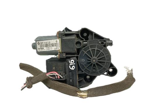 Left front window motor RENAULT SCÉNIC III (JZ0/1_) 1.5 dCi | BP29799187E21 
