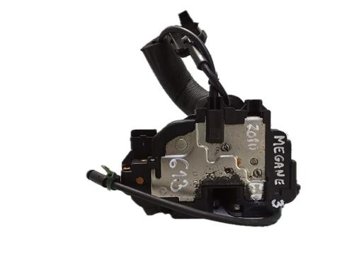 Højre fortil lås RENAULT MEGANE III Hatchback (BZ0/1_, B3_) 1.5 dCi (106 hp) 29799528