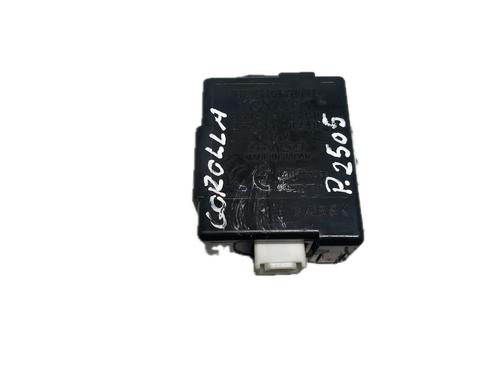 Used Electronic module Electronic module TOYOTA COROLLA (_E12_) 2.0 D-4D (CDE120_, CDE120R) (90 hp) 29800867 29800867