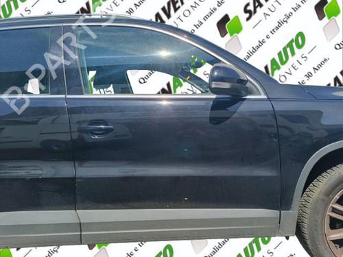 Used Right front door VW TIGUAN (5N_) 1.4 TSI (150 hp) 29801886