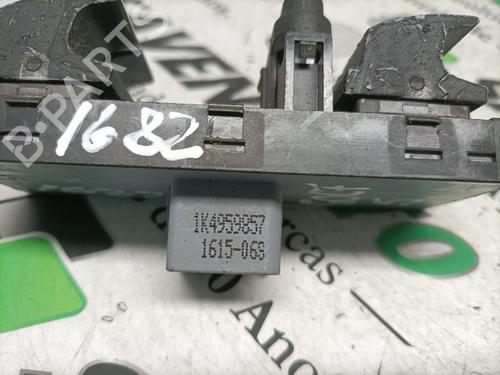 Left front window switch VW GOLF V (1K1) 1.9 TDI | BP29802457I27