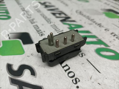 Interrupteur de vitre avant droite MERCEDES-BENZ C-CLASS (W202) C 200 D (202.122) | BP29803177I26 