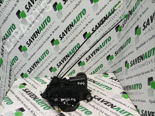 Used Front left lock TOYOTA YARIS (_P9_) 1.4 D-4D (NLP90_, NLP90R) (90 hp) 29803467