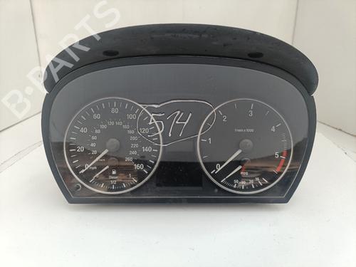 Used Instrument cluster Instrument cluster BMW 3 (E90) 318 d (122 hp) 29804817 29804817