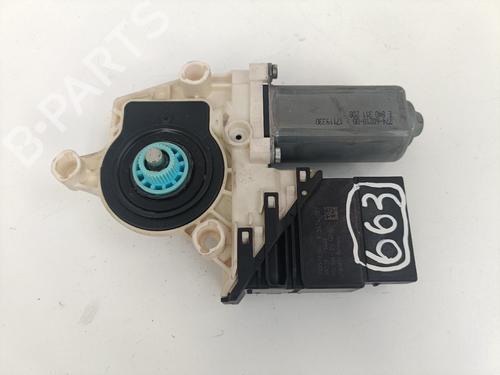 Used Left rear window motor Left rear window motor VW GOLF V (1K1) 1.9 TDI (105 hp) 29805364 29805364