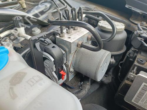 Used ABS pump AUDI Q5 (8RB) 3.0 TDI quattro (240 hp) 29805610