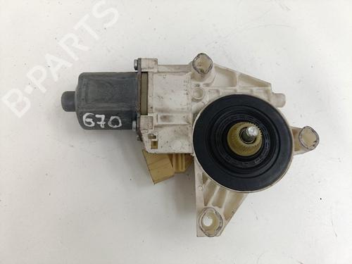 Used Right front window motor Right front window motor MERCEDES-BENZ C-CLASS (W204) C 220 CDI (204.002) (170 hp) 29805641 29805641