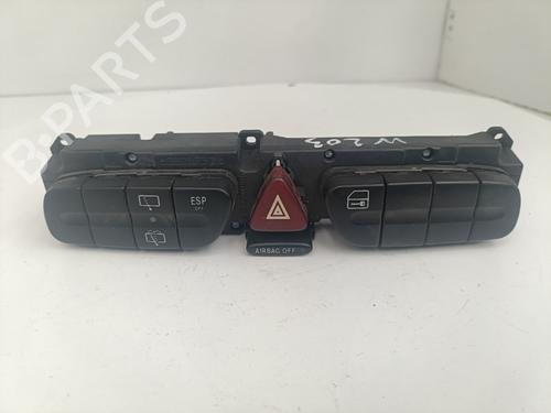 Used Warning switch Warning switch MERCEDES-BENZ C-CLASS (W203) C 220 CDI (203.006, 203.008) (143 hp) 29805682 29805682