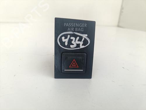 Used Warning switch Warning switch VW GOLF VII (5G1, BQ1, BE1, BE2) 1.4 TSI (140 hp) 29806298 29806298