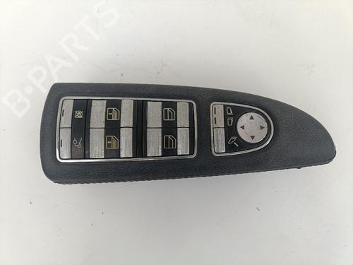 Used Left front window switch MERCEDES-BENZ S-CLASS (W220, V220) S 320 CDI (220.026, 220.126) (197 hp) 29806308