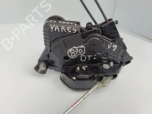 Used Front right lock TOYOTA YARIS (_P9_) 1.4 D-4D (NLP90_, NLP90R) (90 hp) 30201681