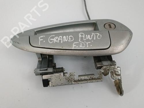Used Front right exterior door handle Front right exterior door handle 30572004 30572004