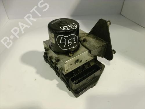 Used ABS pump MERCEDES-BENZ C-CLASS (W202) C 220 CDI (202.133) (125 hp) 31028161