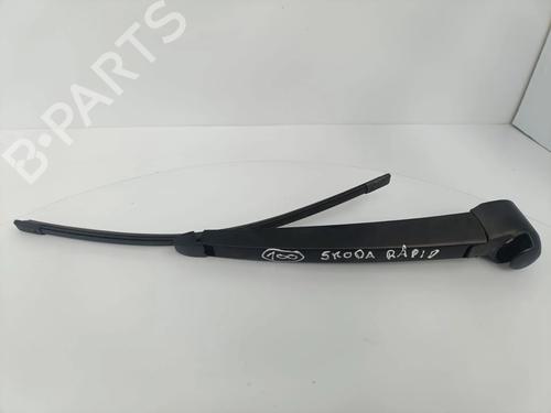 Used Rear windshield wiper arm Rear windshield wiper arm SKODA RAPID (NA2) 1.6 TDI (105 hp) 31052033 31052033