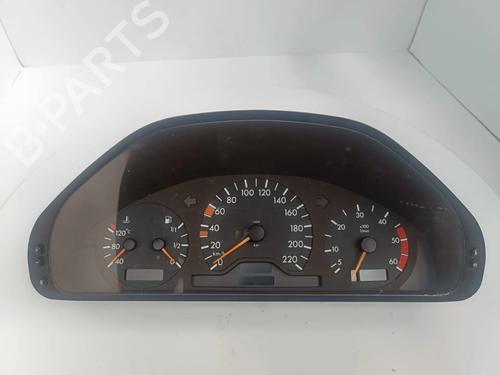 Quadrante MERCEDES-BENZ C-CLASS (W202) C 220 CDI (202.133) (125 hp) 31073743