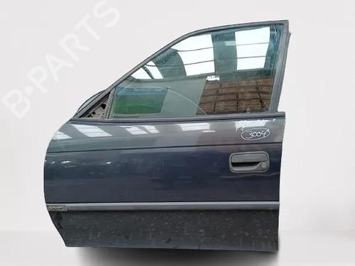 Used Left front door OPEL ASTRA F Estate (T92) 1.4 i 16V (F35, M35) (90 hp) 31135023