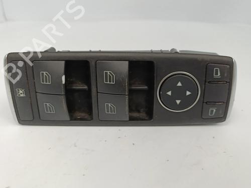 Used Left front window switch Left front window switch MERCEDES-BENZ C-CLASS (W204) C 220 CDI (204.002) (163 hp) 31851757 31851757