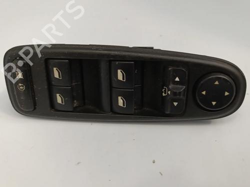 BP31857774I27 main image