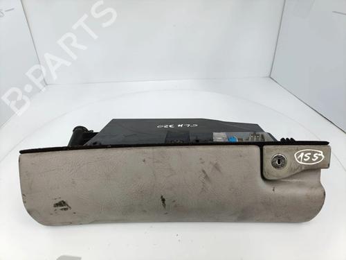 Used Glove box Glove box MERCEDES-BENZ CLK (C208) CLK 320 (208.365) (218 hp) 32239202 32239202