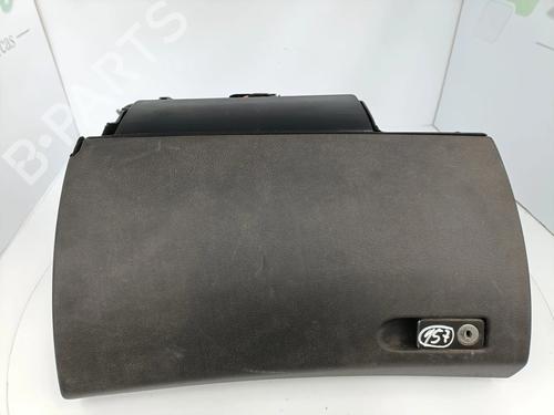 Used Glove box Glove box MERCEDES-BENZ C-CLASS (W204) C 200 CDI (204.001) (136 hp) 32239204 32239204