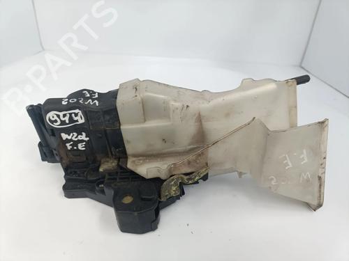 Used Front left lock Front left lock MERCEDES-BENZ C-CLASS (W202) C 220 CDI (202.133) (125 hp) 32305329 32305329