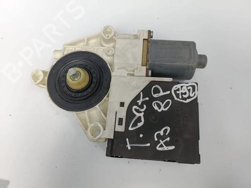 Used Right rear window motor Right rear window motor AUDI A3 (8P1) 1.6 TDI (90 hp) 32305336 32305336