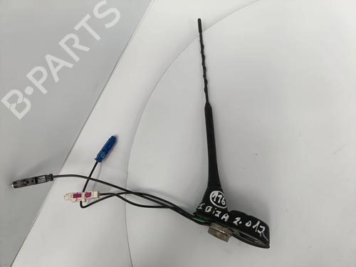 Antenne/Base SEAT IBIZA IV (6J5, 6P1) 1.2 TDI (75 hp) 32322862
