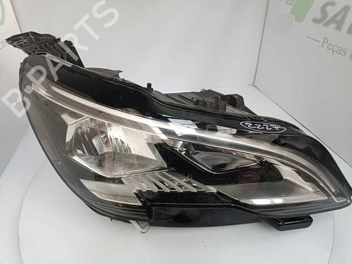 Used Right headlight PEUGEOT 5008 II (MC_, MJ_, MR_, M4_) 1.6 BlueHDi 120 (MCBHZH, MCBHZW) (120 hp) 32322887
