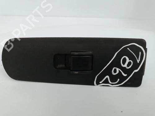 Used Right front window switch Right front window switch MITSUBISHI COLT VI (Z3_A, Z2_A) 1.1 (Z31A, Z32A) (75 hp) 32351176 32351176