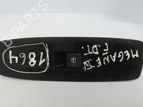 Used Right front window switch Right front window switch RENAULT MEGANE IV Hatchback (B9A/M/N_) 1.5 dCi 110 (B9A3) (110 hp) 32351179 32351179
