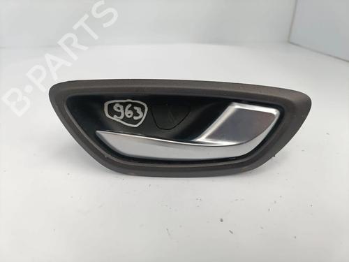 Used Front right interior door handle Front right interior door handle RENAULT MEGANE IV Grandtour (K9A/M/N_) 1.5 Blue dCi 115 (K9A6) (116 hp) 32367797 32367797